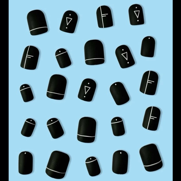 Black Trendy Press On Nails - Picture 6 of 6